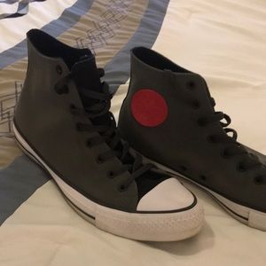 Men’s grey hi top Converse AllStar.  Sz 12